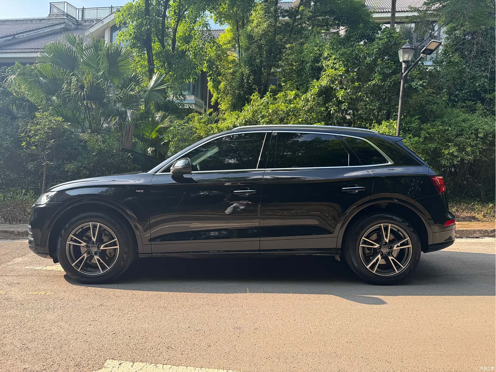 Audi Q5L, 2019 3