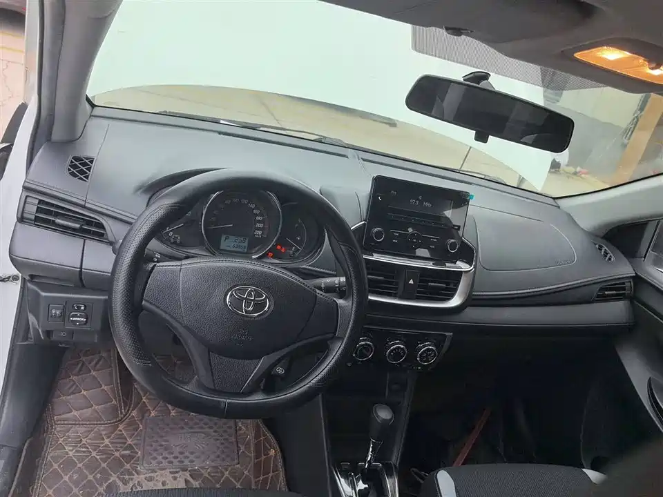 Toyota YARiS L Zhixuan