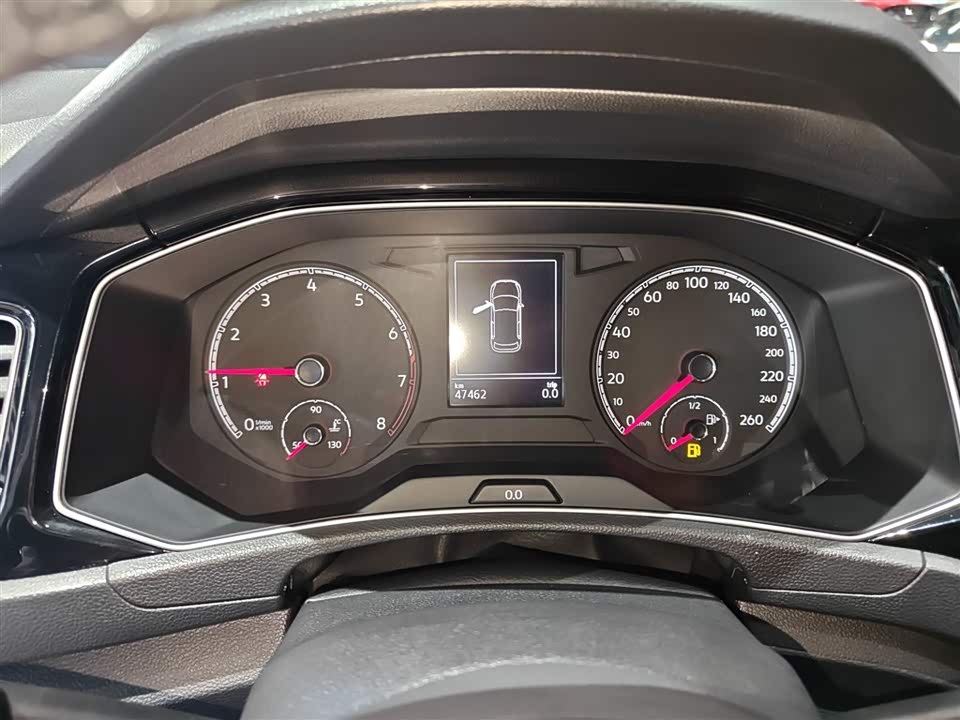 Volkswagen T-ROC exploring Songs