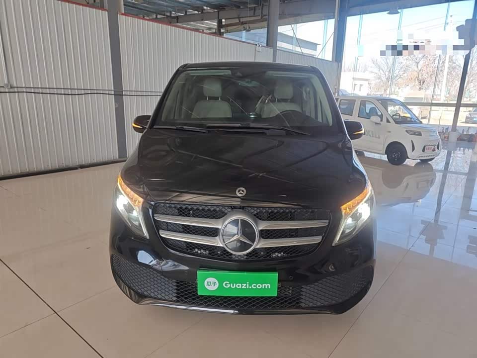 Mercedes-Benz V-class