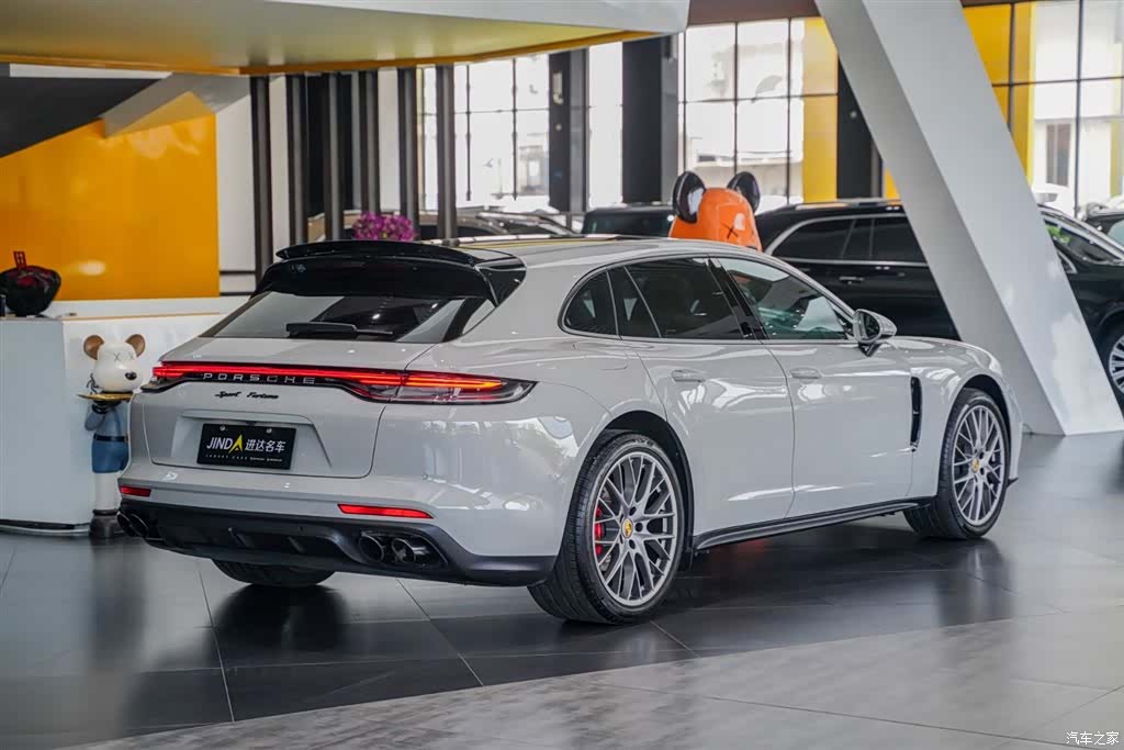 Porsche Panamera, 2022 4