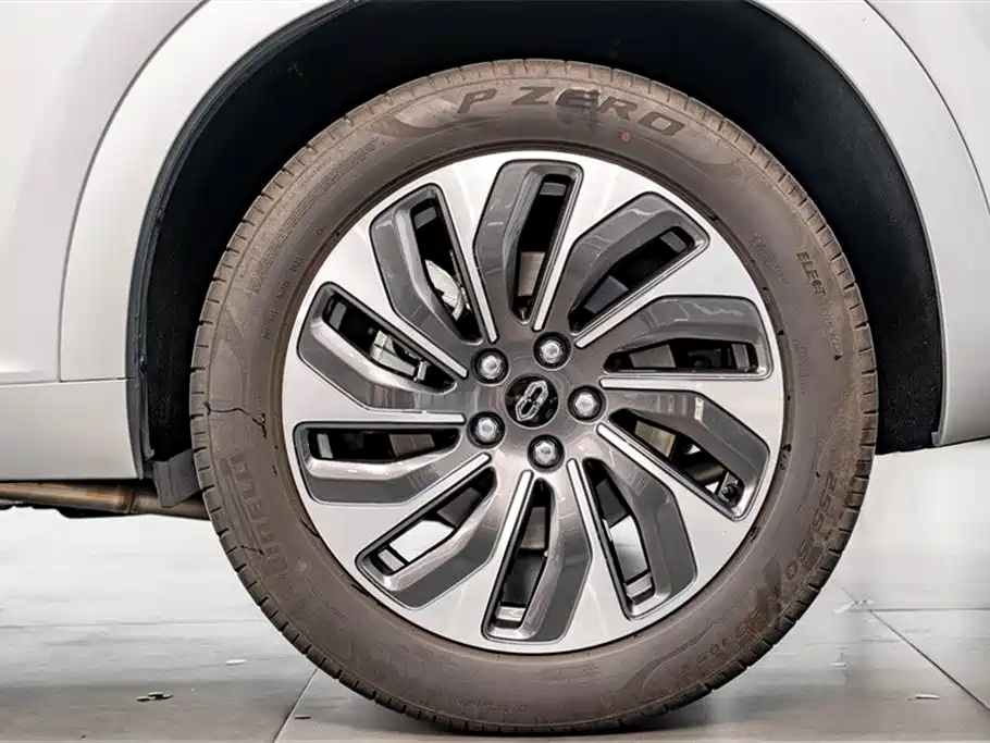 AITO Ask the world M7