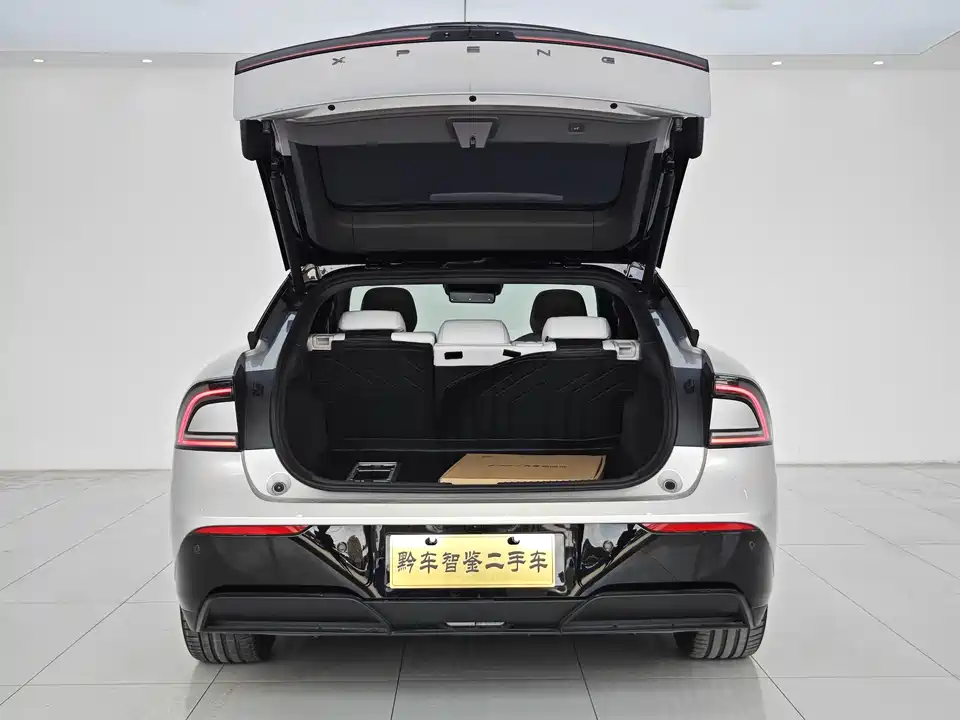 XPENG P7+