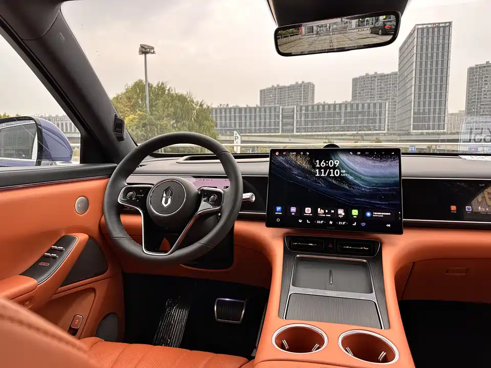 AITO Ask the world M7