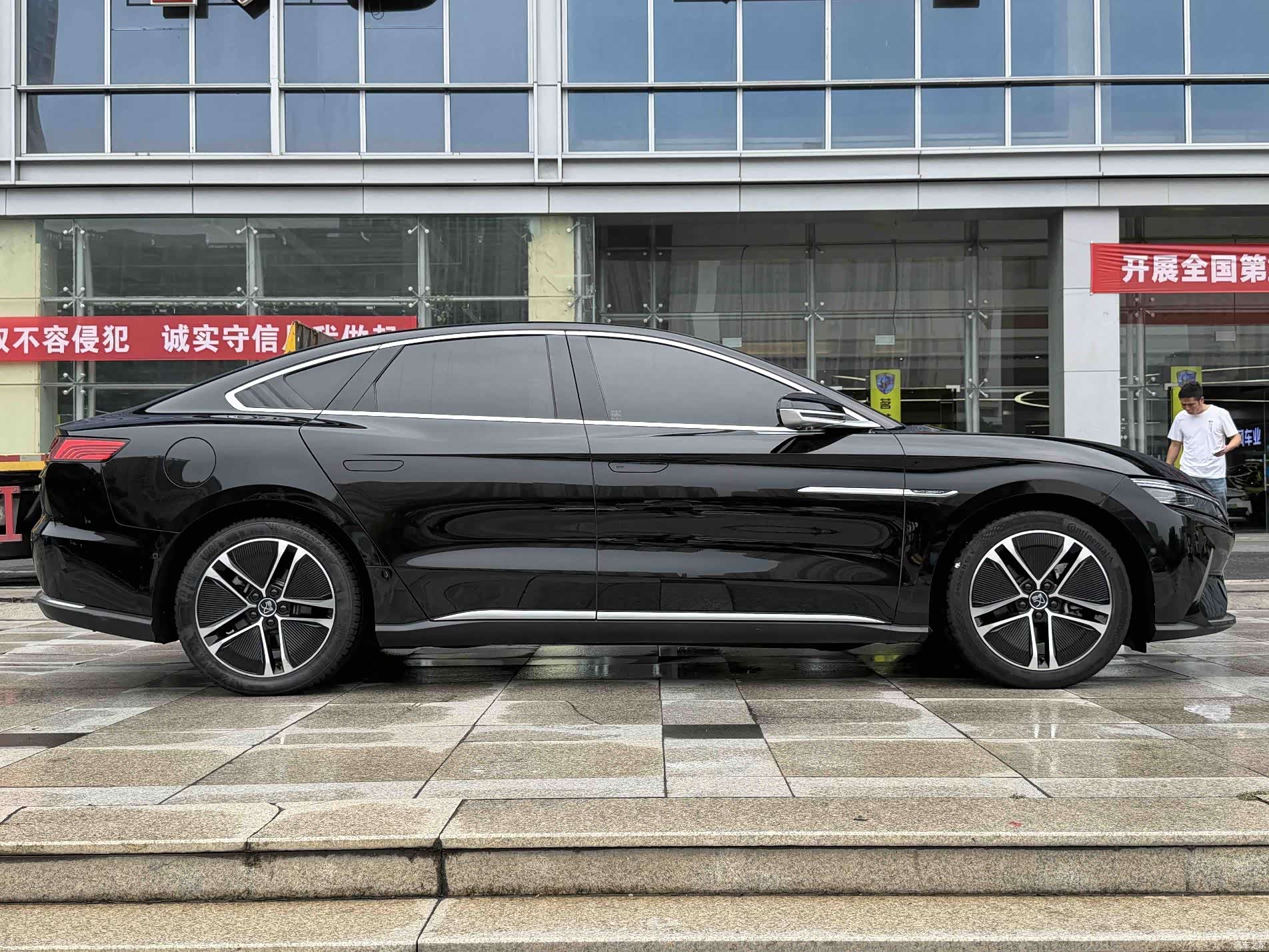 BYD Han, 2022 4