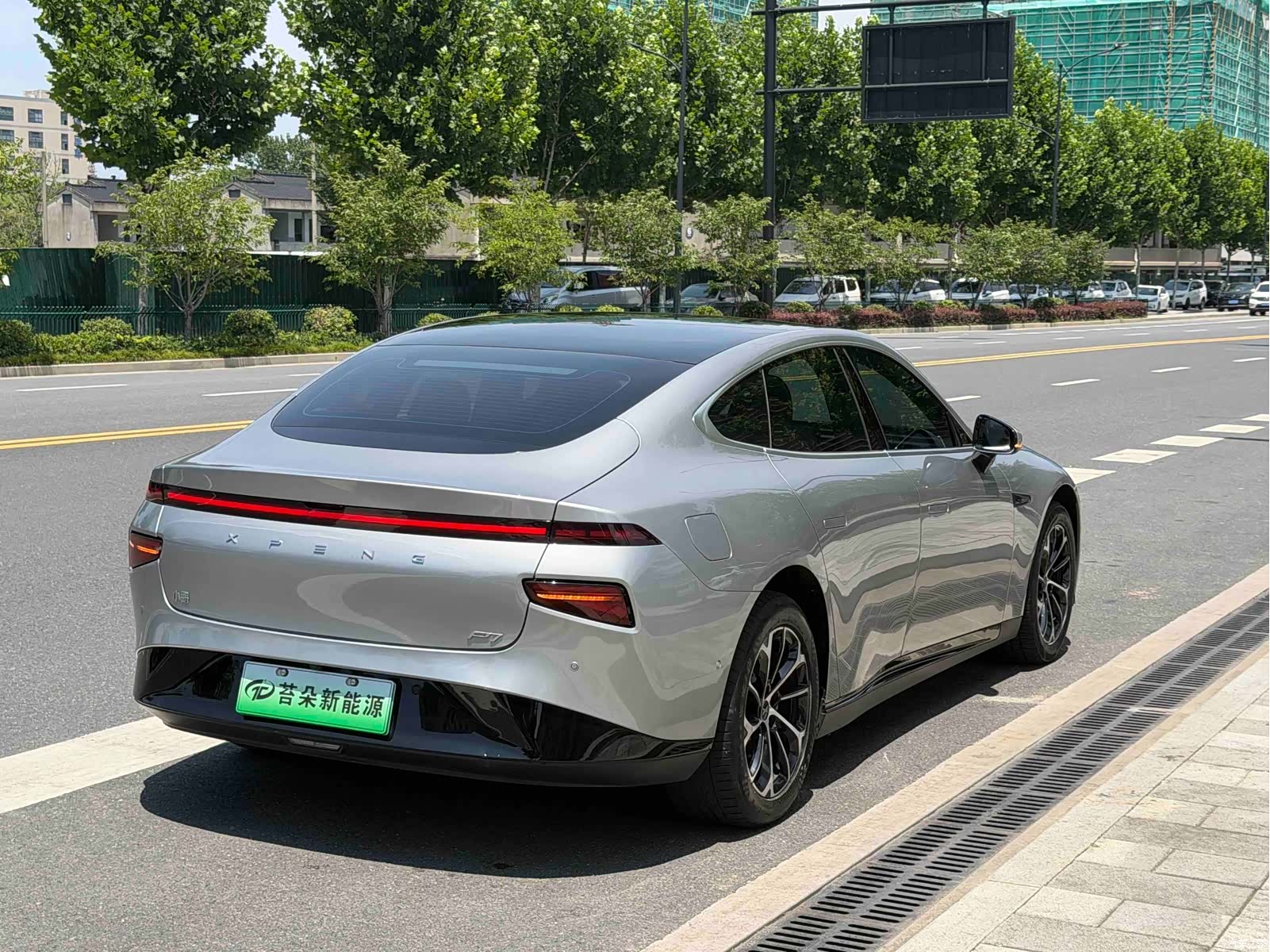 Xpeng P7, 2022 все фото