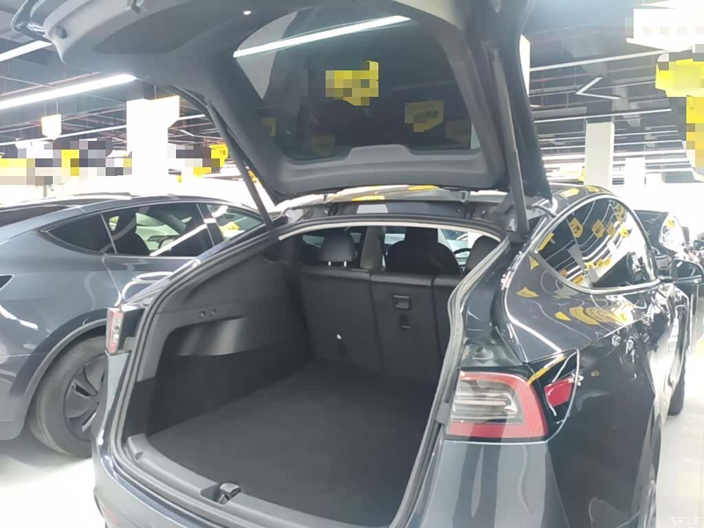 Tesla Model Y, 2024 15