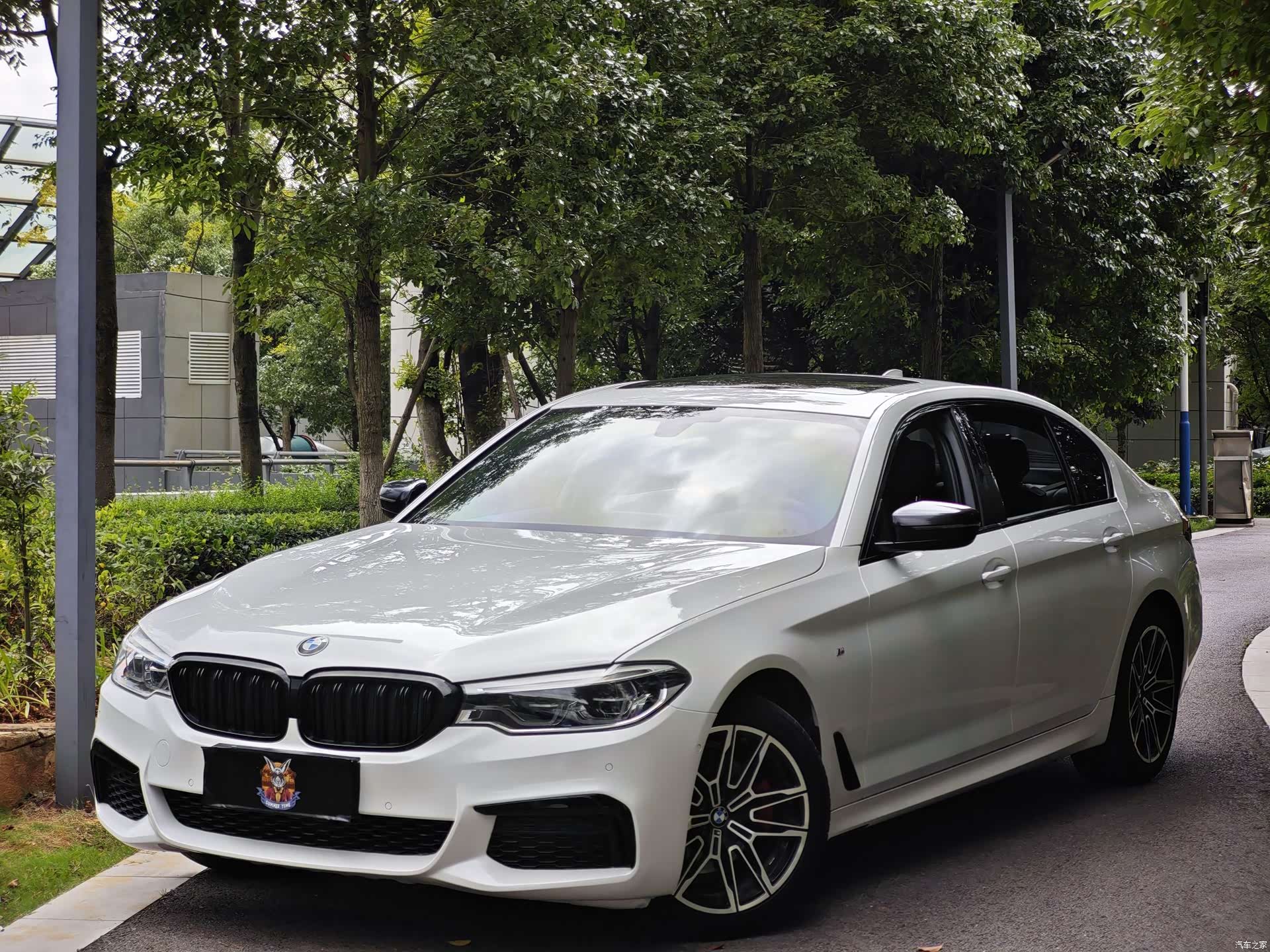 BMW 5 Series, 2019 1