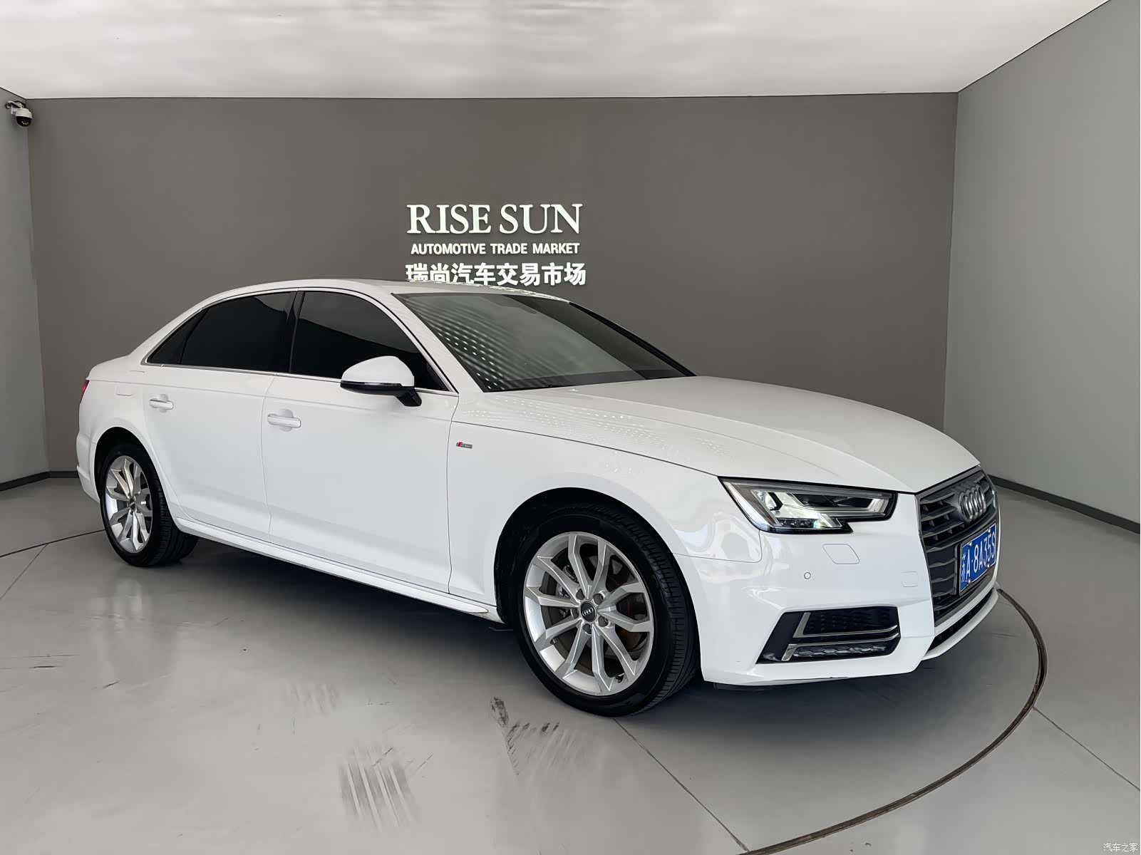 Audi A4L, 2018 3
