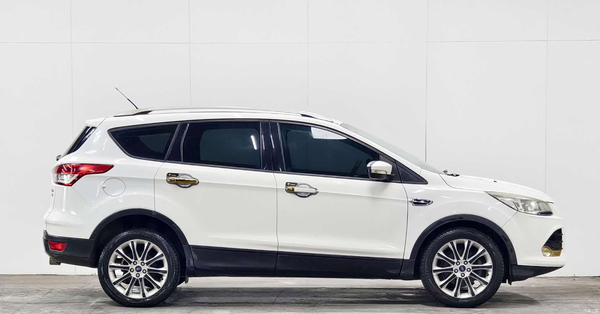 Ford Kuga, 2016 8
