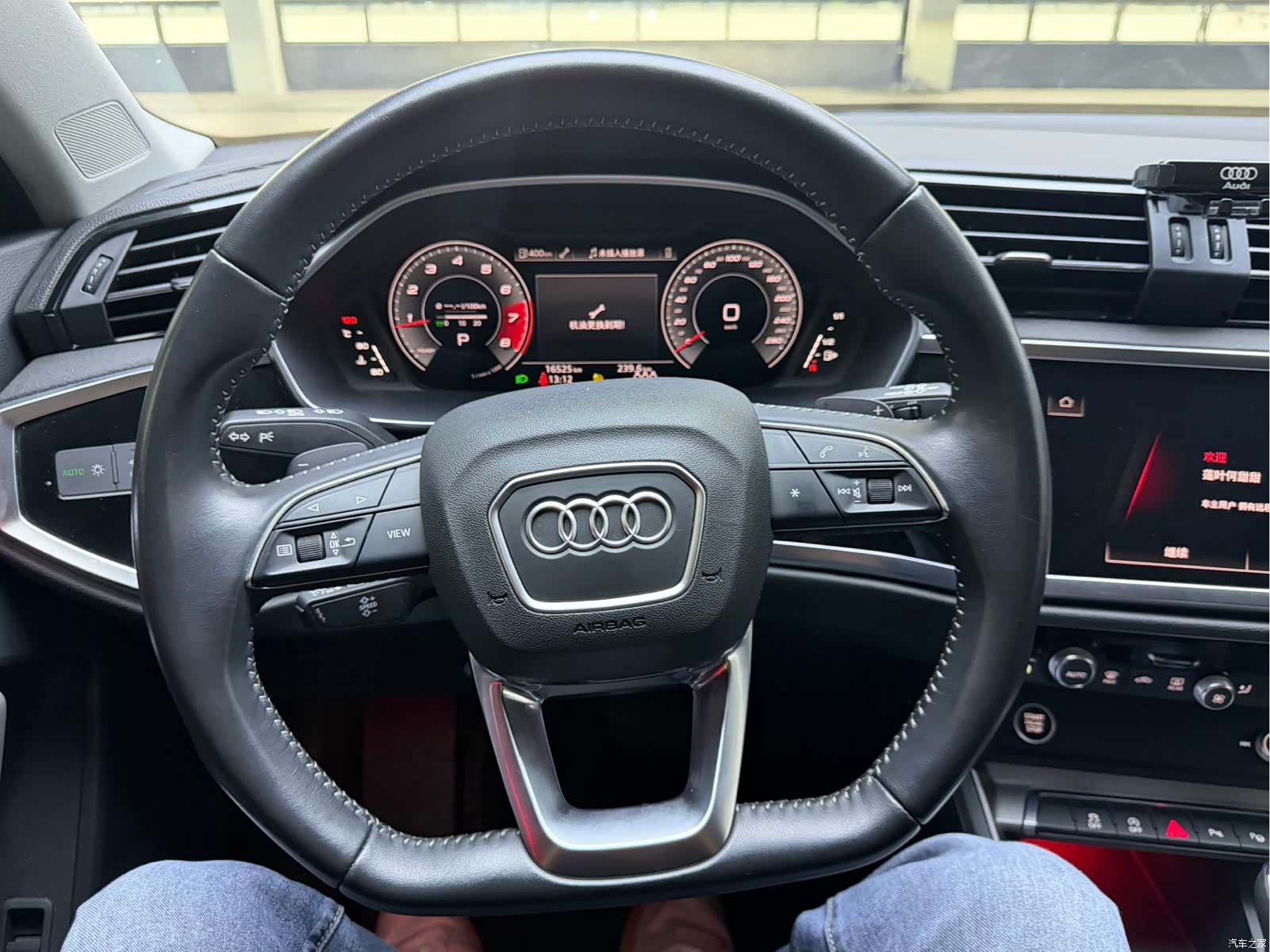 Audi Q3, 2022 все фото