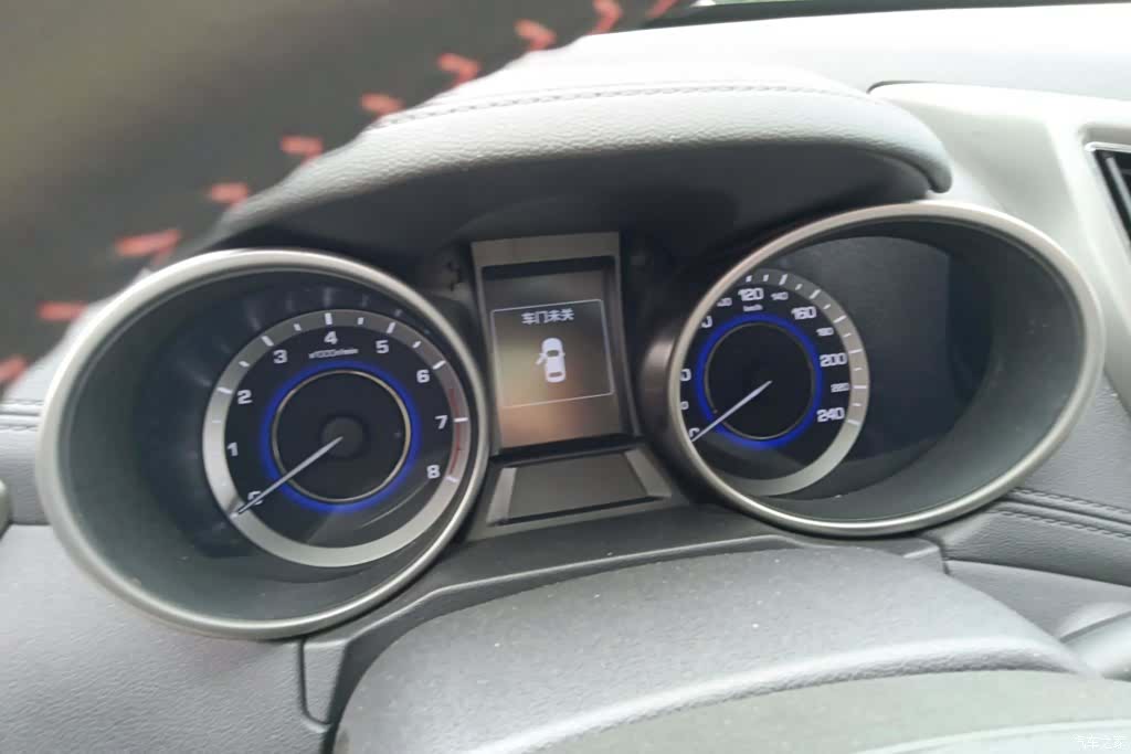 Changan CS35, 2018 14