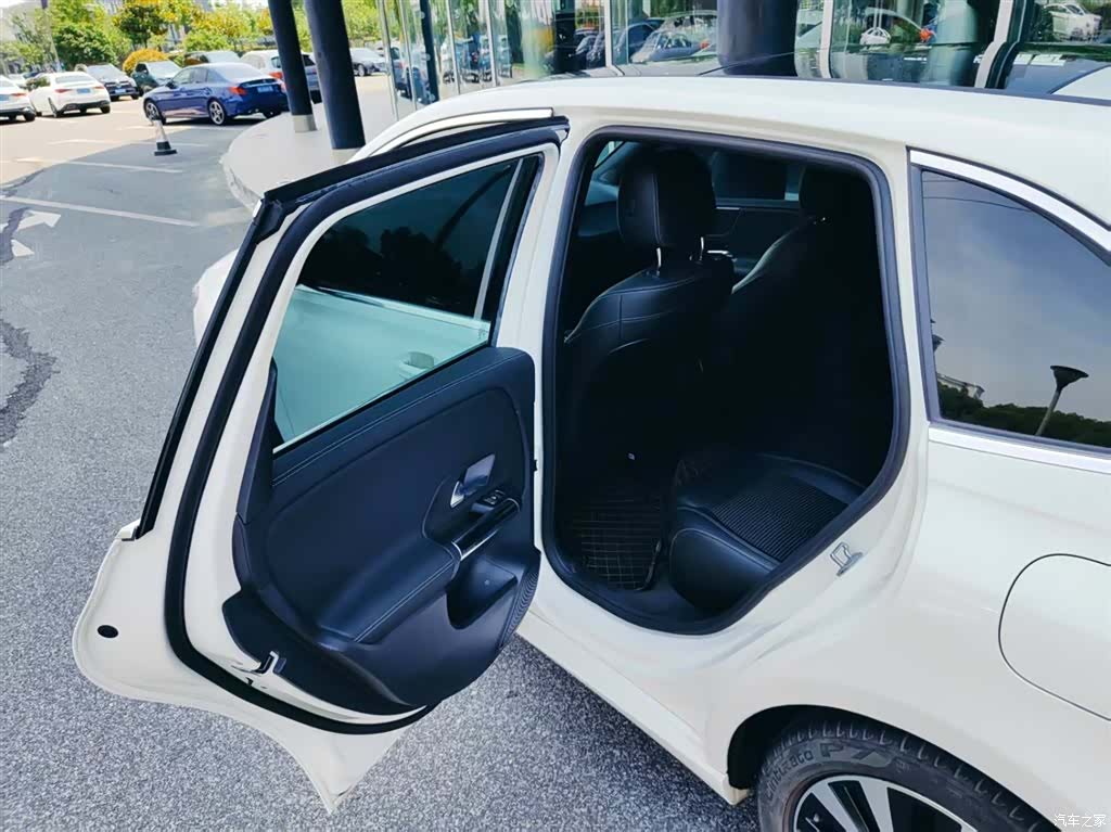 Mercedes-Benz B-Class, 2021 15