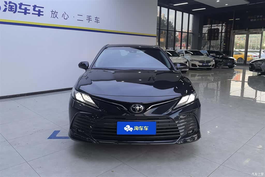 Toyota Camry, 2022 2