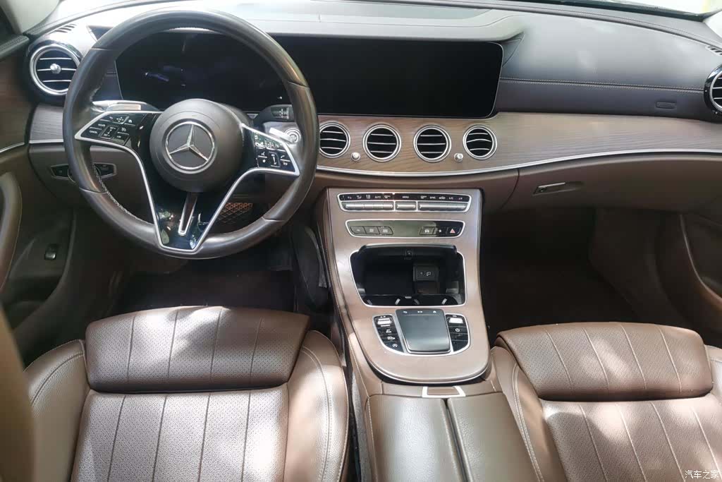Mercedes-Benz E-Class, 2022 12