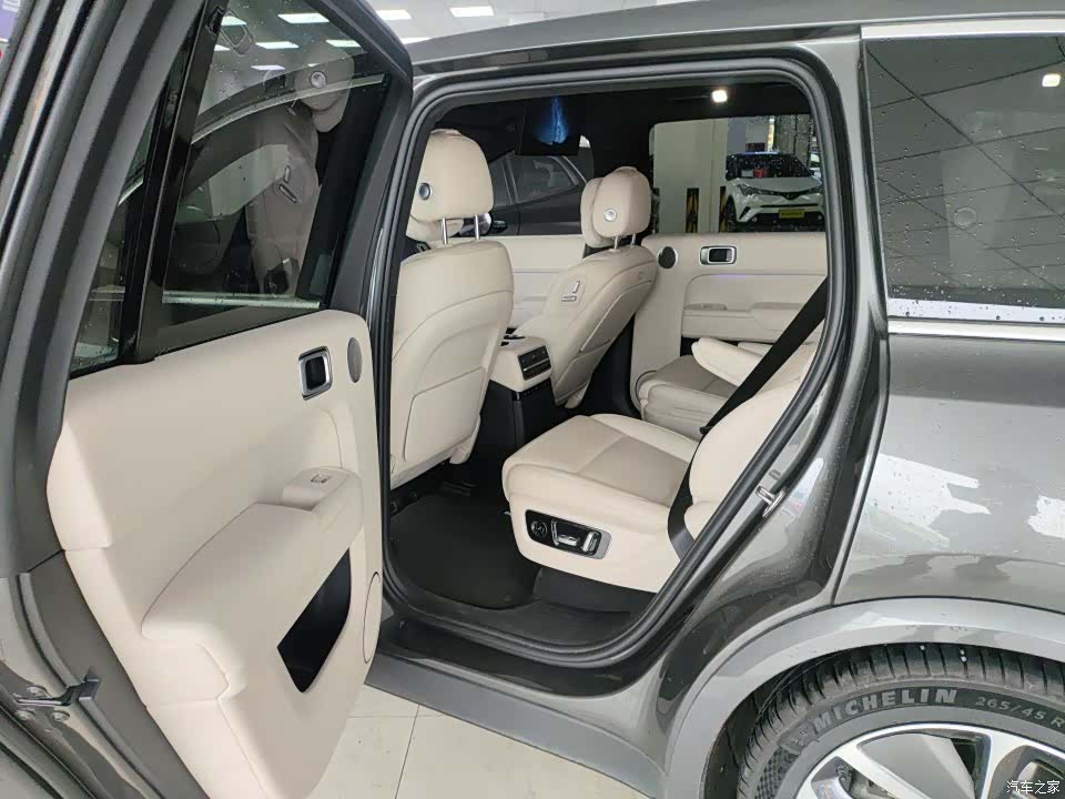 Li Auto L9, 2022 4