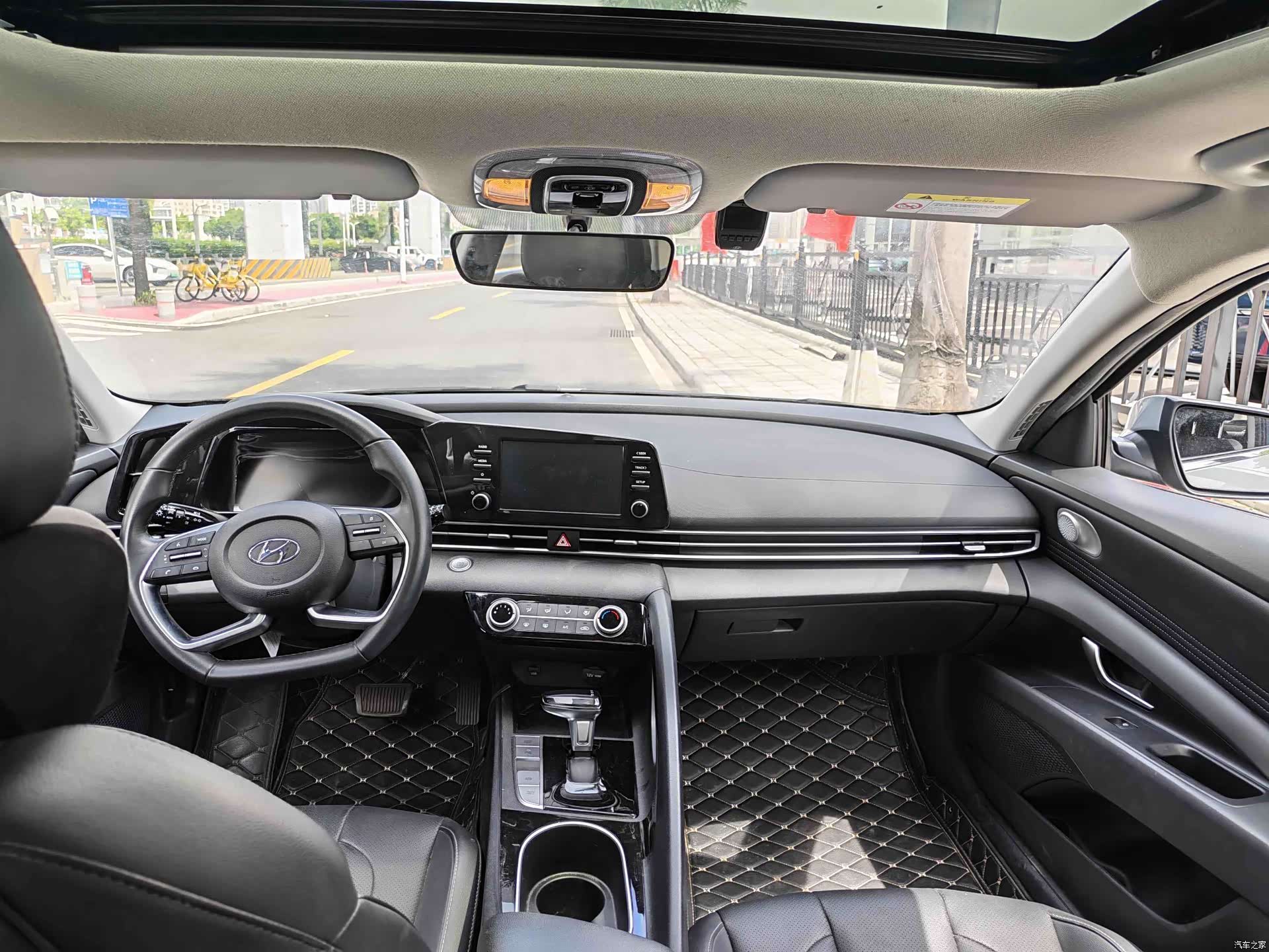 Hyundai Elantra, 2022 6