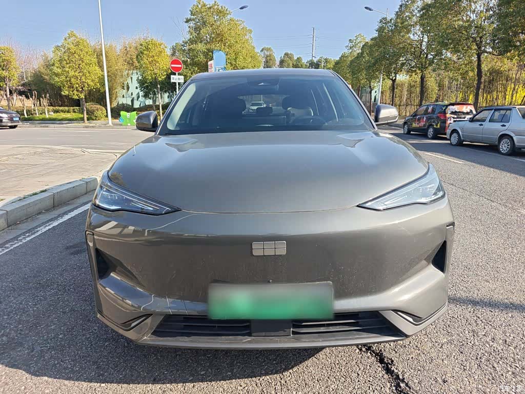 Geely Galaxy E5, 2025 3
