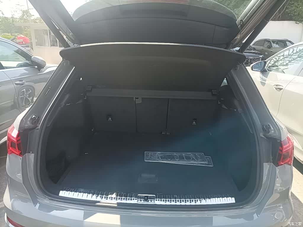Audi Q3, 2024 19