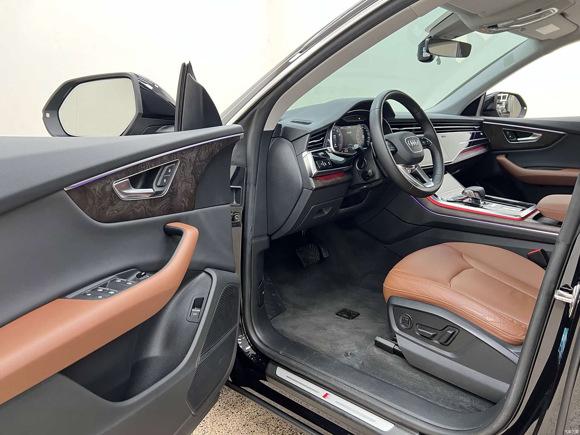 Audi Q8, 2019 9
