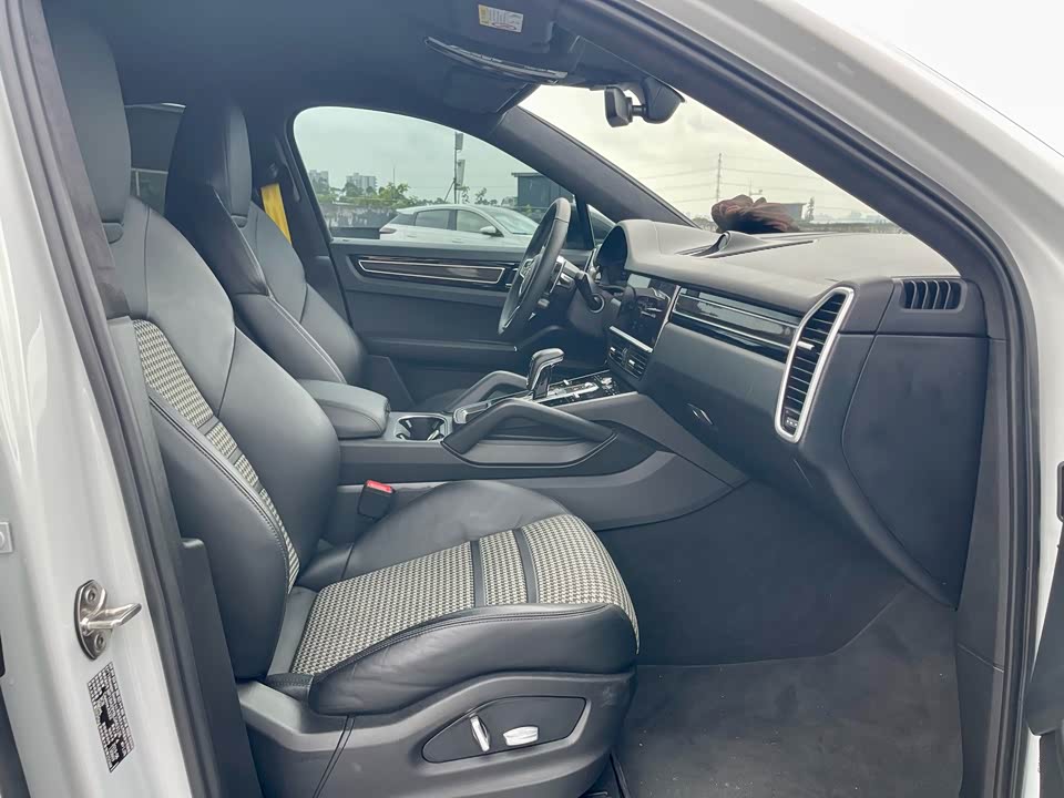 Porsche Cayenne Porsche Cayenne