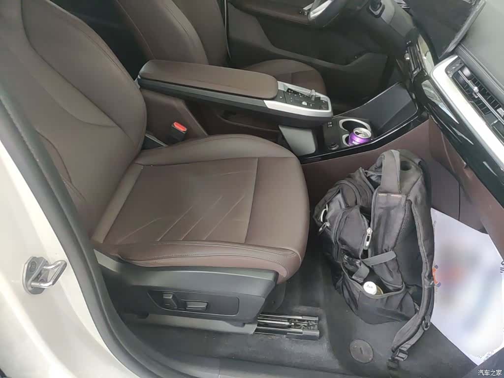 BMW iX1, 2025 25