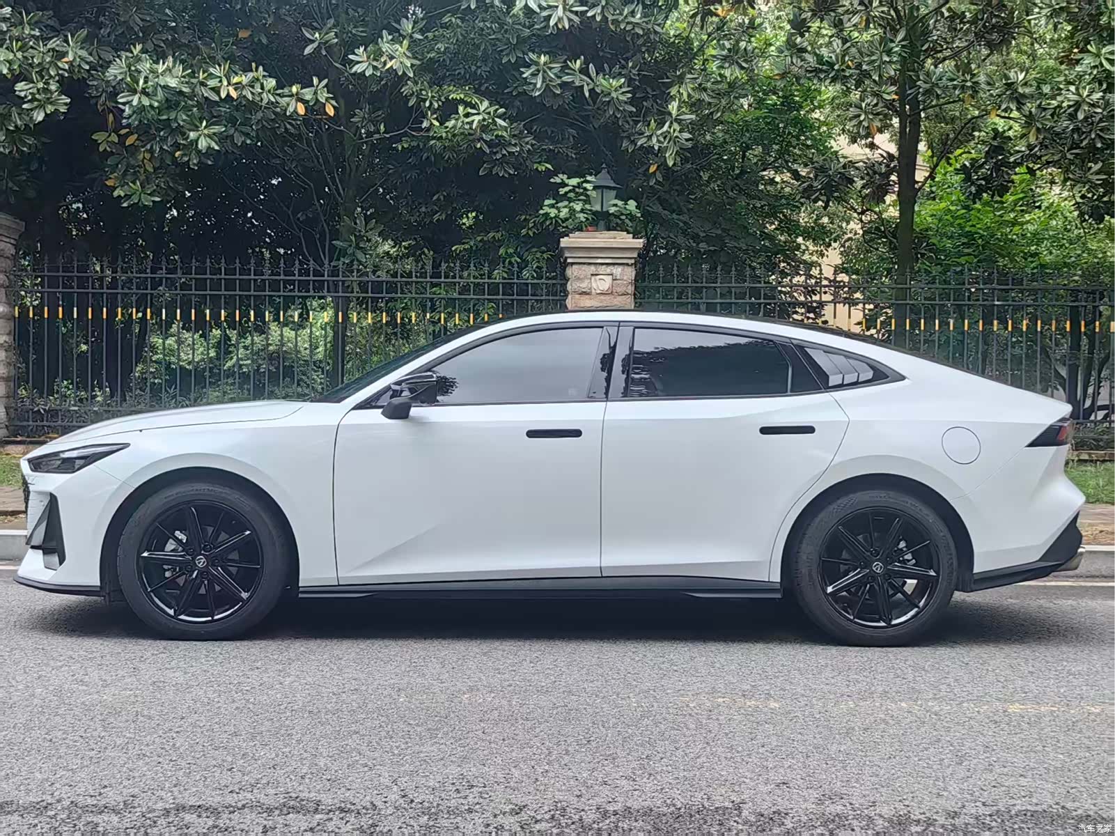 Changan UNI-V, 2023 8