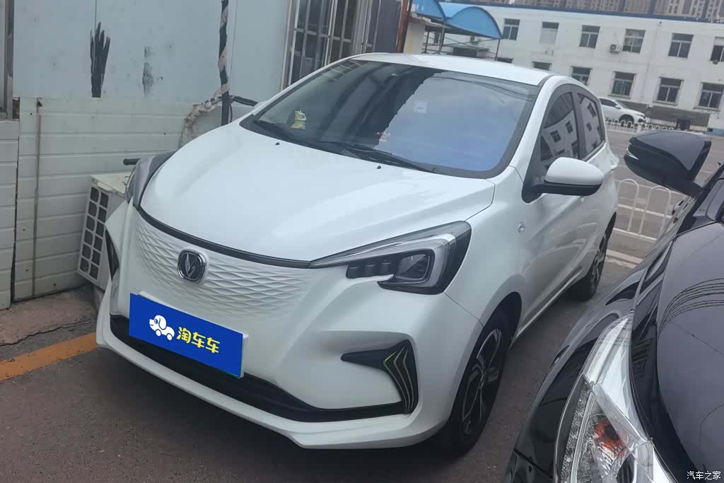 Changan E-Star, 2022 1