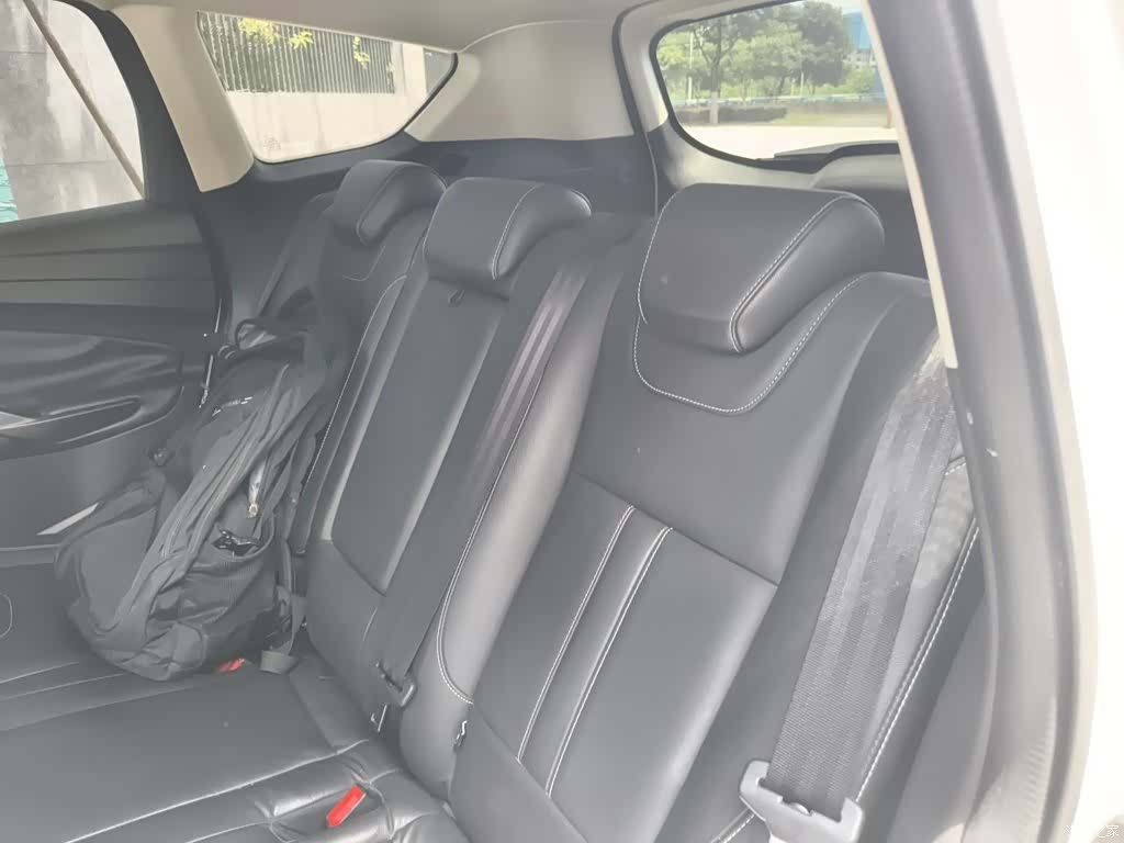 Ford Kuga, 2015 13