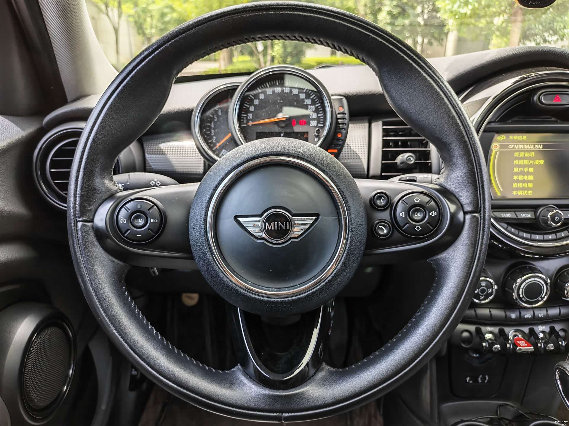 Mini Cooper, 2015 10
