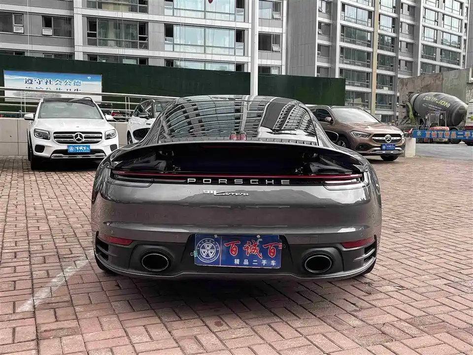 Porsche 911
