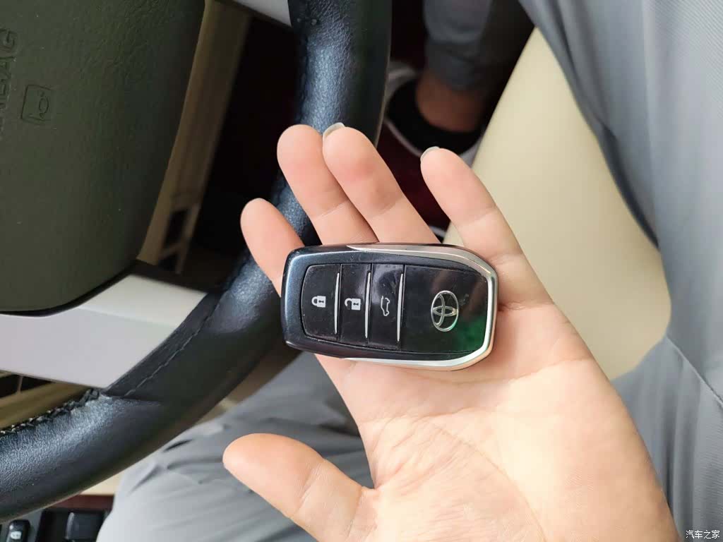 Toyota Prado, 2017 11