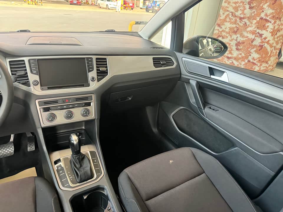 Volkswagen Golf*Jiayu Volkswagen Golf*Jiayu