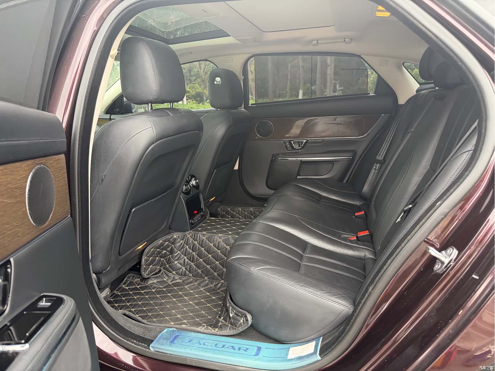 Jaguar XJ, 2018 9