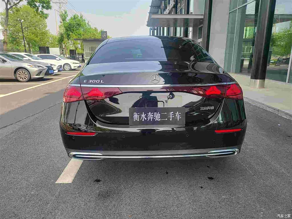 Mercedes-Benz E-Class, 2024 4