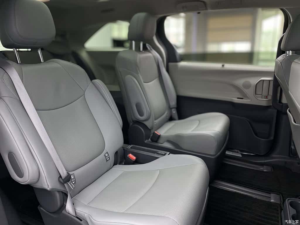 Toyota Granvia, 2024 10