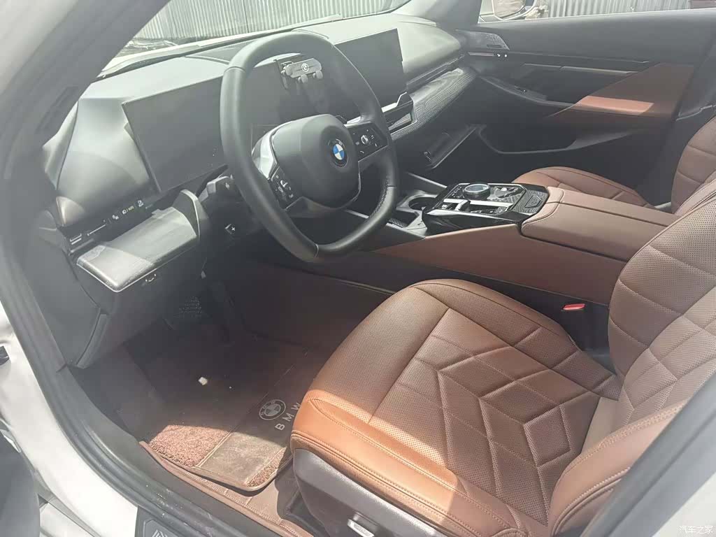 BMW 5 Series, 2024 2