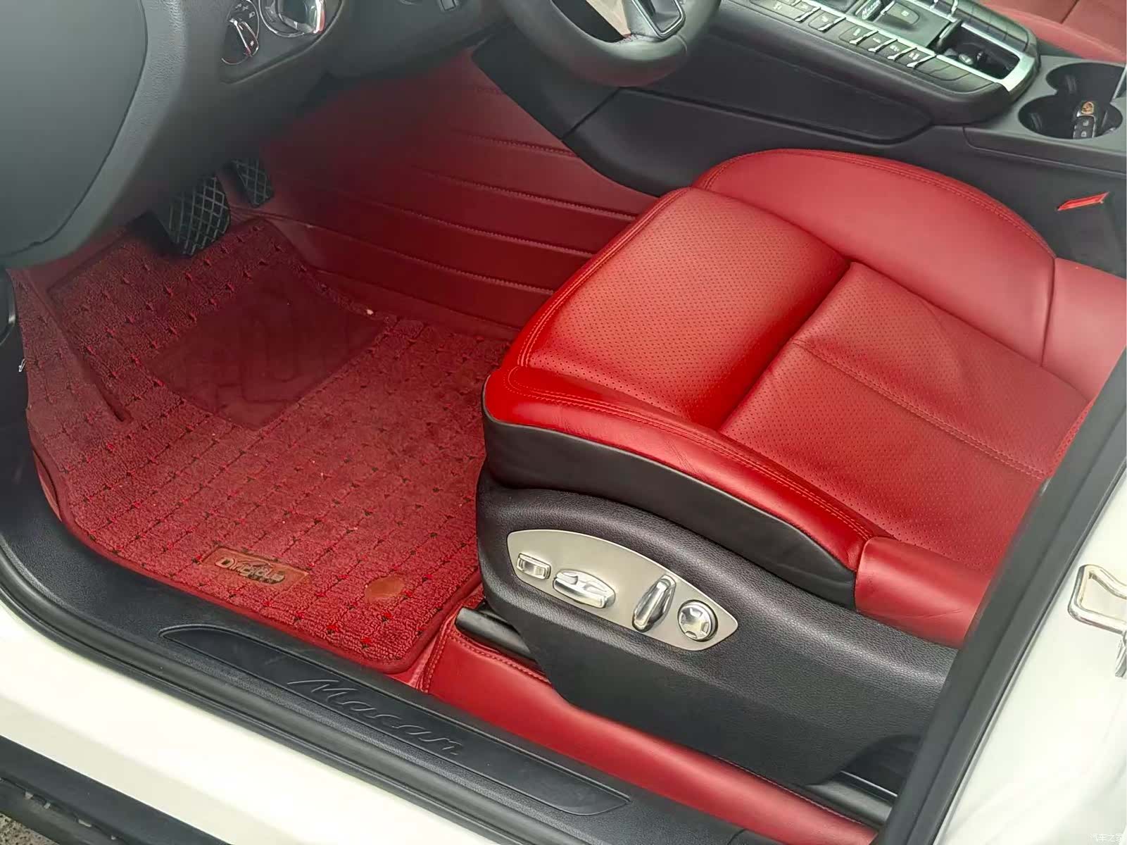 Porsche Macan, 2021 12