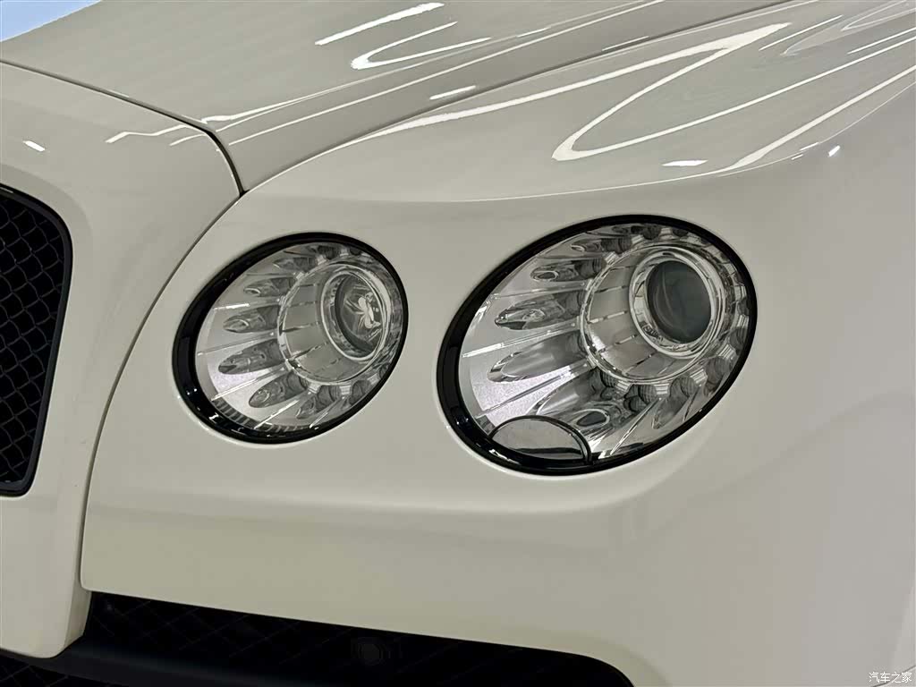 Bentley Flying Spur, 2018 8