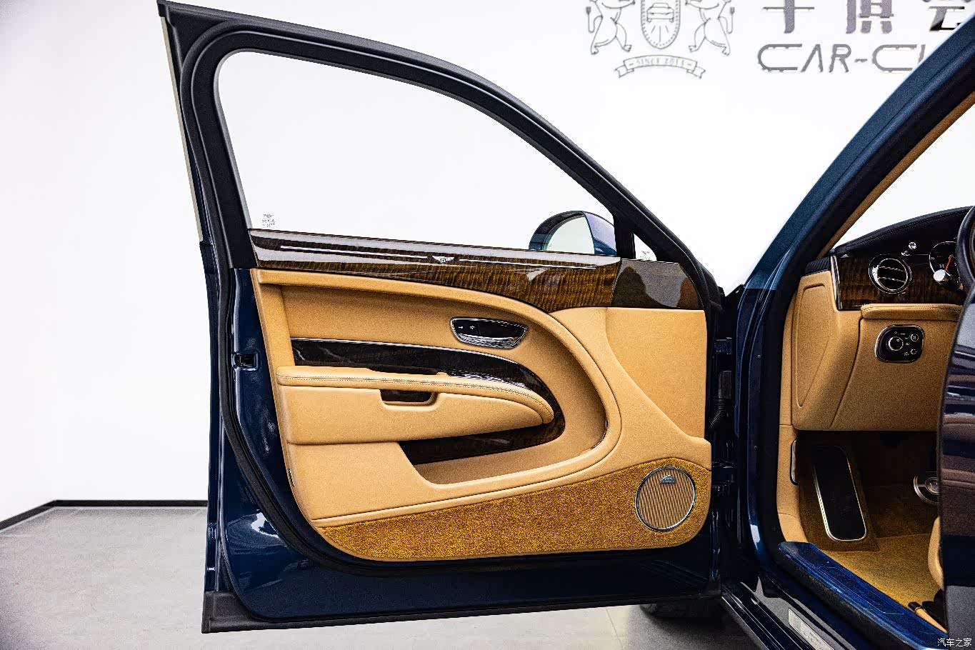 Bentley Mulsanne, 2017 9