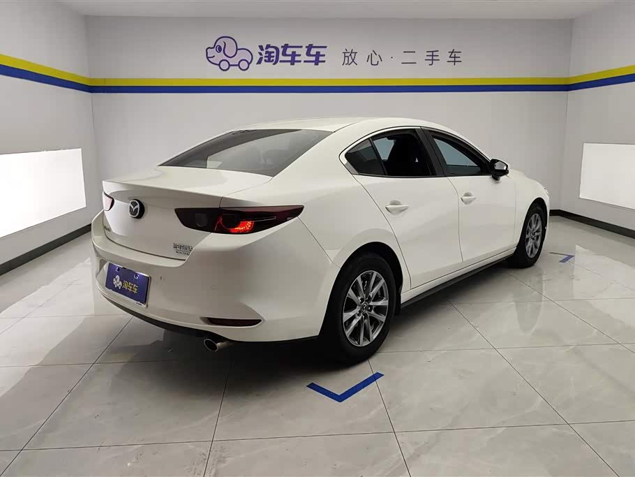 Mazda 3 Angkesaila