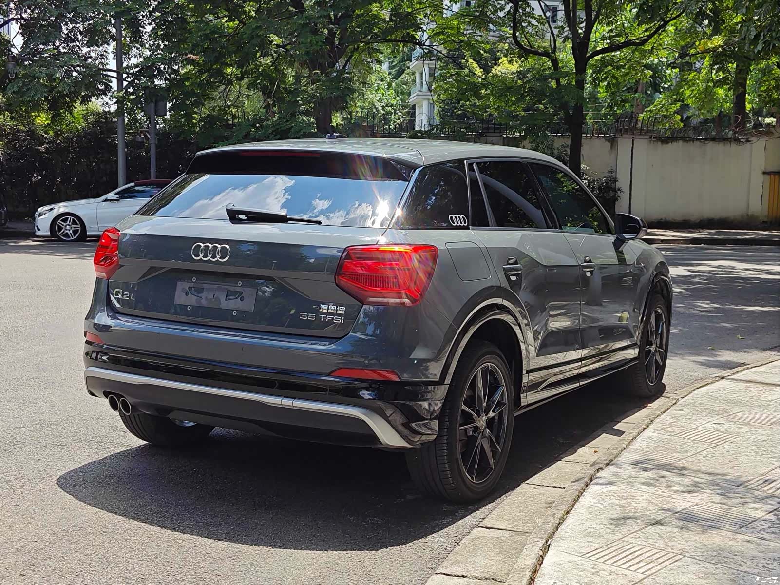 Audi Q2L, 2021 17