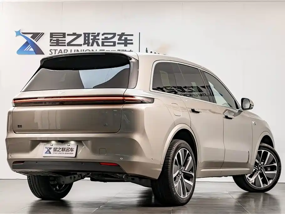 Li Auto Ideal L8