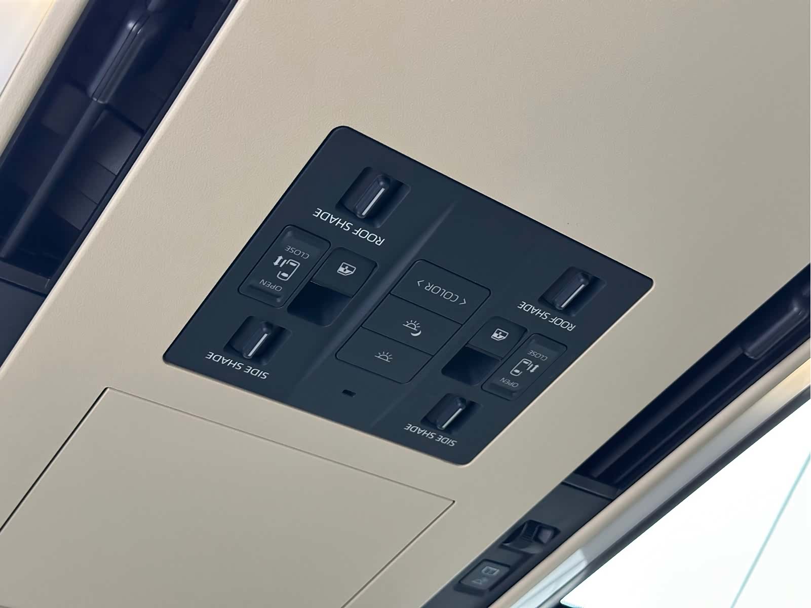 Toyota Alphard, 2023 6