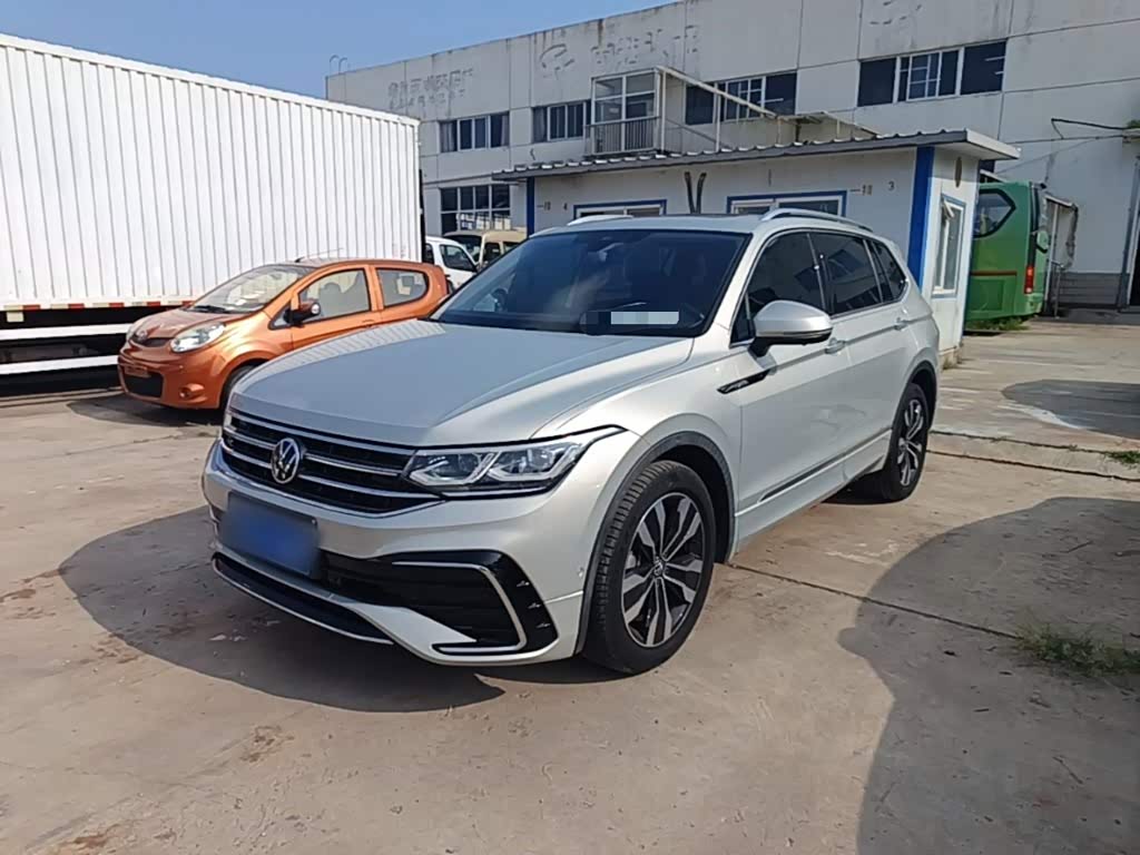 Volkswagen Tiguan L