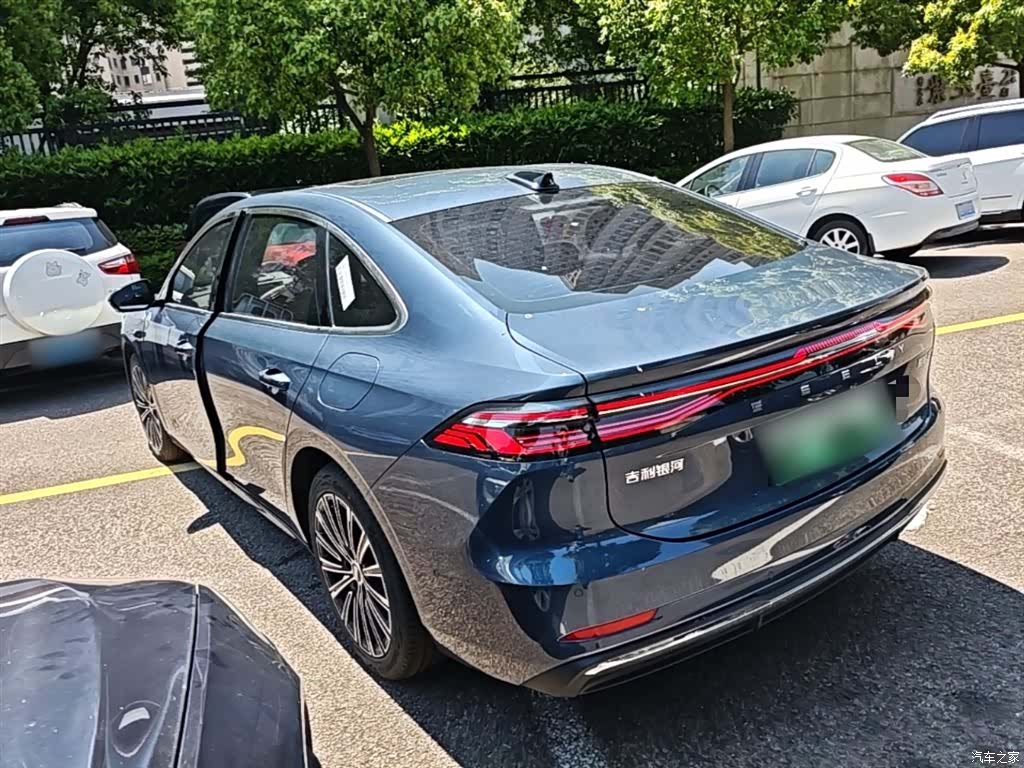 Geely A7, 2025 все фото