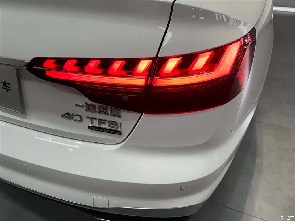 Audi A4L, 2021 7