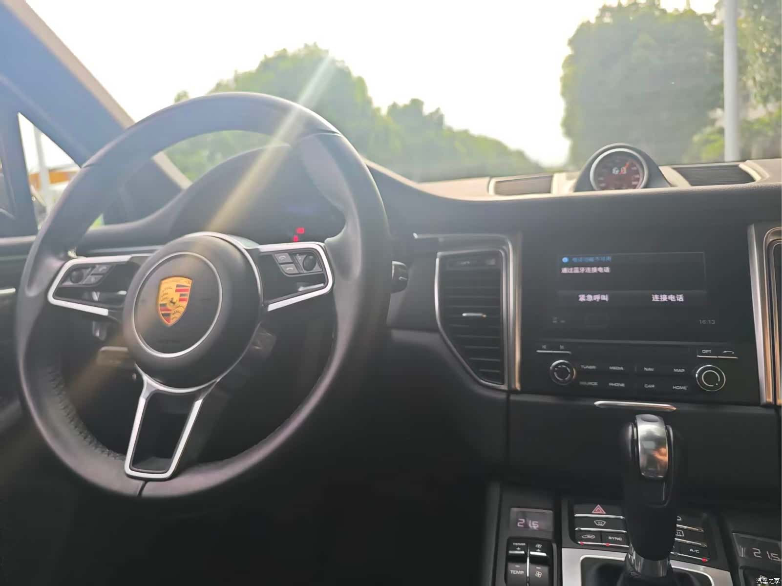 Porsche Macan, 2016 10