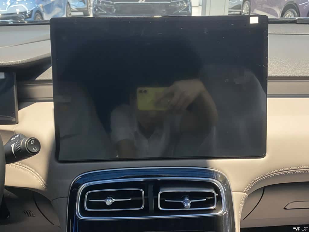 Geely Boyue, 2025 19