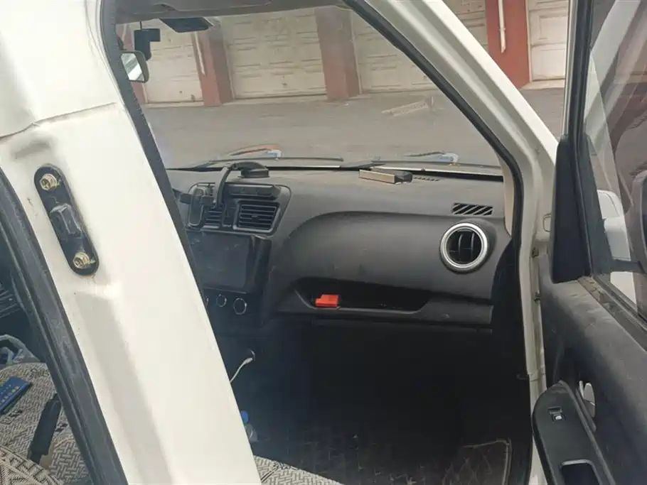 Changan Kaicheng Changan Ruixing M60